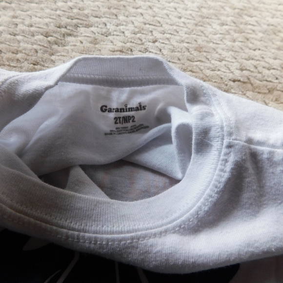 t-shirt - Picture 3 of 3